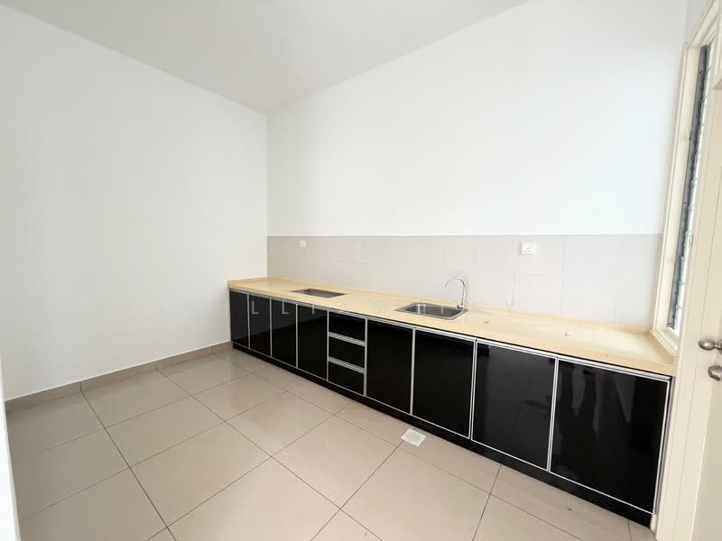 Cluster House for Sale in Taman Adda Heights (Tebrau) - William Tay - Kitchen - PropertyGuru.com.my