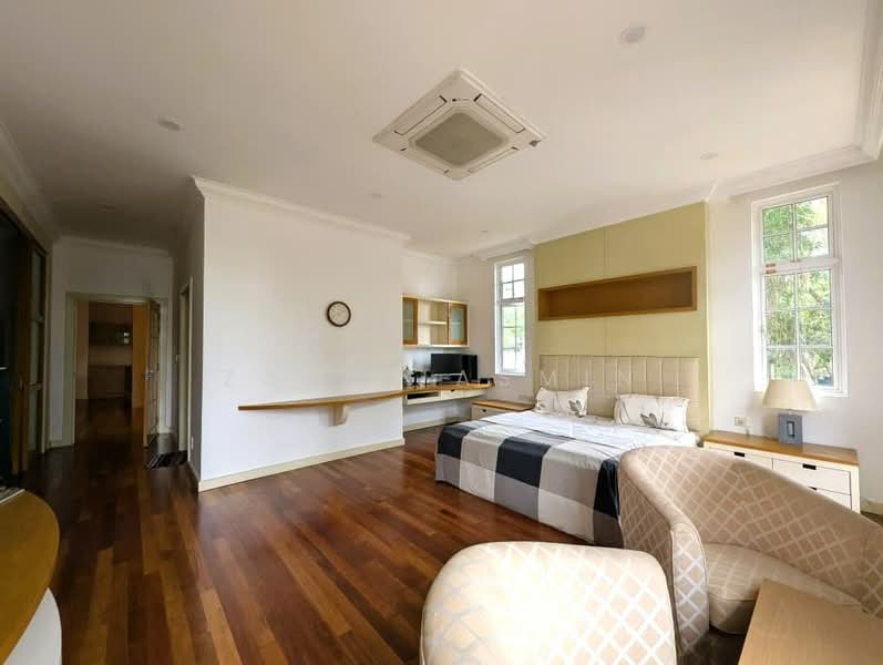 Bungalow for Sale in Perdana Lakeview East (Cyberjaya) - Zaty Jasmin - Bedroom - PropertyGuru.com.my
