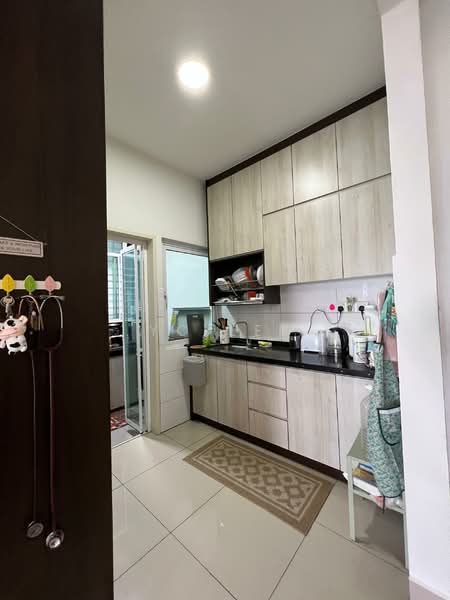 Kondominium untuk Disewa di The Holmes 1 - YC Lee - Kitchen - PropertyGuru.com.my