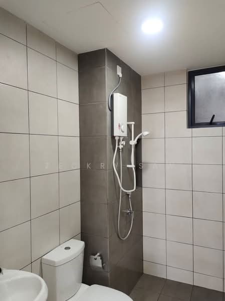Service Residence for Rent at MIRA at Shorea Park - Zeckry Saw - Bathroom - PropertyGuru.com.my