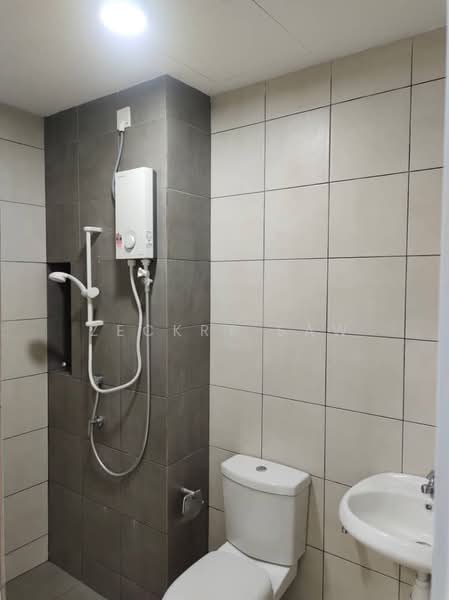 Service Residence for Rent at MIRA at Shorea Park - Zeckry Saw - Bathroom - PropertyGuru.com.my
