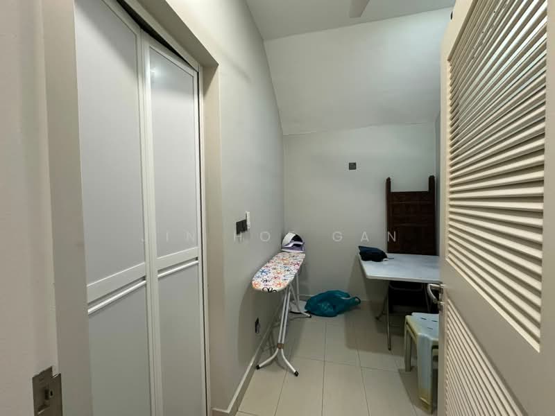 Condominium for Sale at Pavilion Hilltop - Jin Hoe Gan - Maid's room - PropertyGuru.com.my