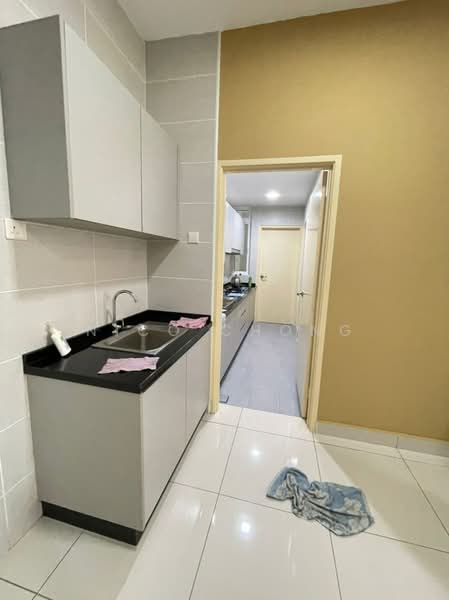 Servis Apartment untuk Dijual di KSL Residence @ Daya - Nico Chong - Kitchen - PropertyGuru.com.my