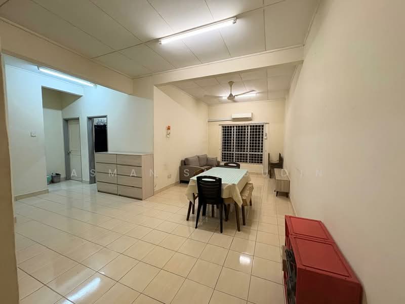 Pangsapuri untuk Disewa di Pangsapuri Delima - Asman Samsudin - Living Room - PropertyGuru.com.my