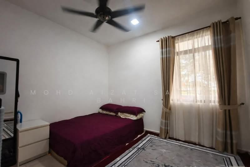 2-storey Terraced House for Rent in Cyberjaya (Selangor) - Mohd Aizat Saiful Bahri - Bedroom - PropertyGuru.com.my
