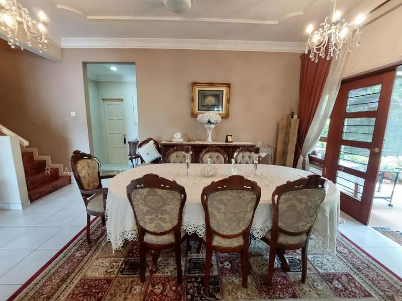 Rumah Berkembar untuk Dijual di Kota Damansara (Selangor) - Rafidah Binti Aziz - Dining Room - PropertyGuru.com.my