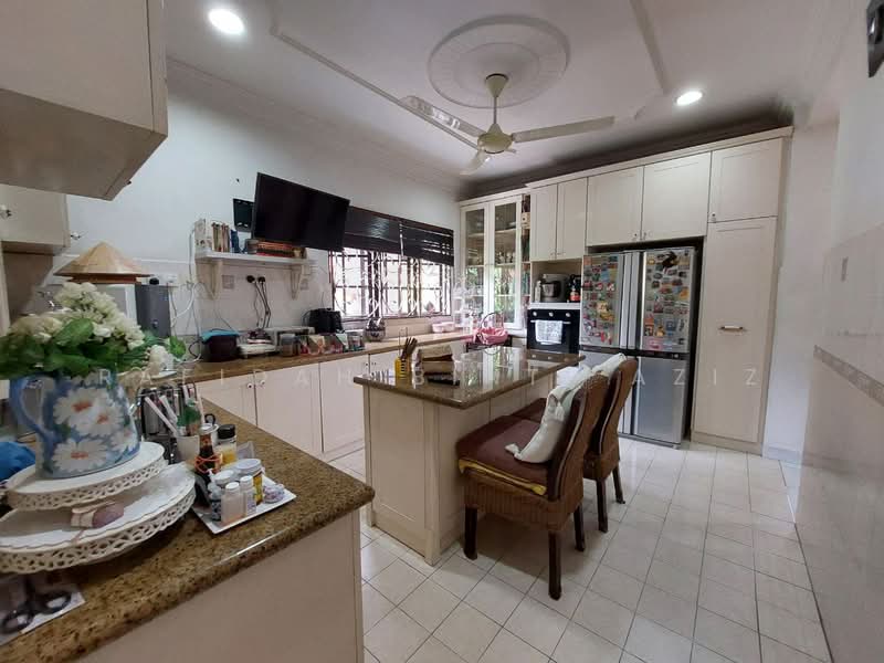 Rumah Berkembar untuk Dijual di Kota Damansara (Selangor) - Rafidah Binti Aziz - Kitchen - PropertyGuru.com.my