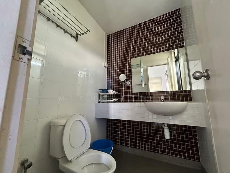 Apartment for Rent at Pangsapuri Ria - Michelle He - Bathroom - PropertyGuru.com.my