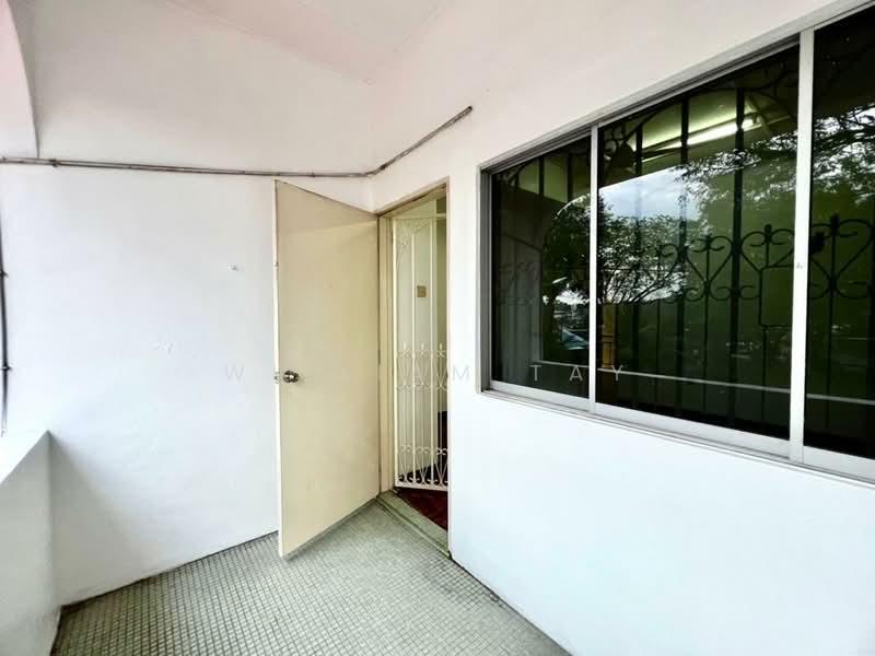 Rumah Berkembar untuk Dijual di Taman Nong Chik (Johor Bahru) - William Tay - Entrance - PropertyGuru.com.my