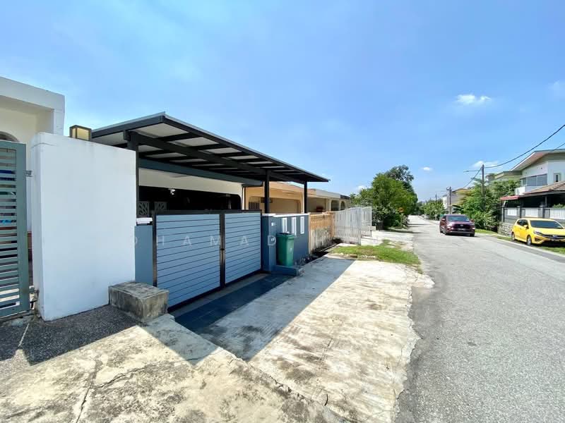 1-storey Terraced House for Sale in Taman Ehsan (Kepong) - Mohamad Hanafi - PropertyGuru.com.my