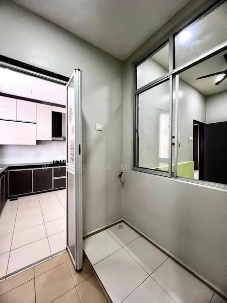 2-storey Terraced House for Sale in Taman Seri Austin (Tebrau) - William Tay - Kitchen - PropertyGuru.com.my