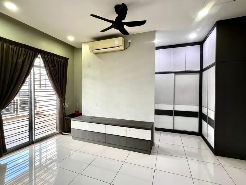 2-storey Terraced House for Sale in Taman Seri Austin (Tebrau) - William Tay - Bedroom - PropertyGuru.com.my