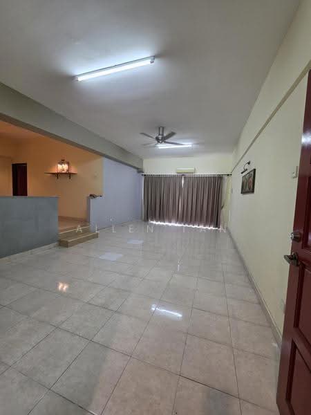 Kondominium untuk Dijual di Kelana Mahkota - Allen Tan - Living Room - PropertyGuru.com.my