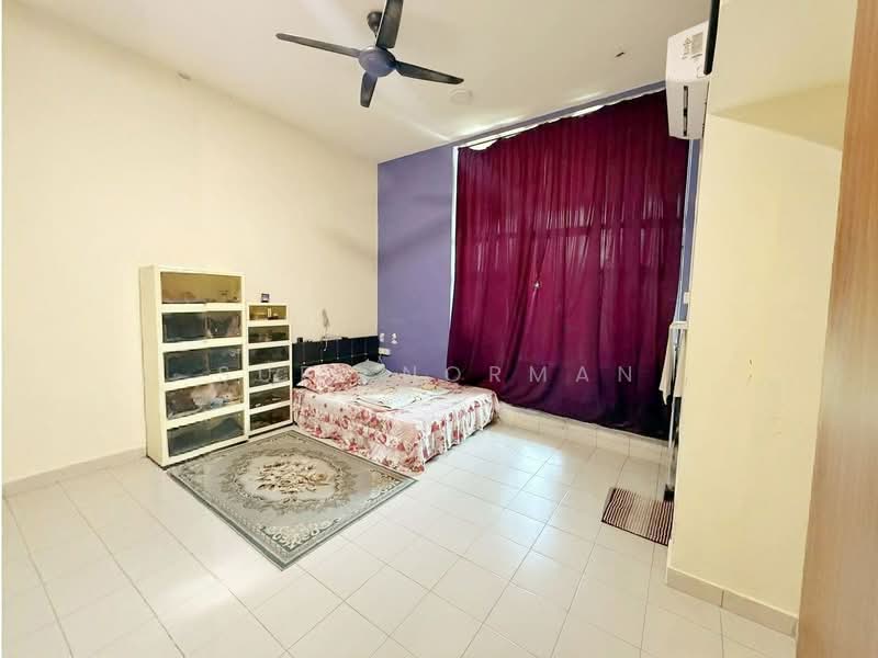 Rumah Teres 2 Tingkat untuk Dijual di Bandar Layangkasa (Pasir Gudang) - Sufi Norman - Bedroom - PropertyGuru.com.my