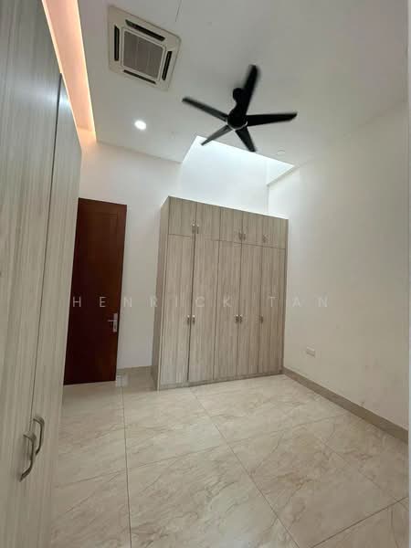 Bungalow for Sale in Country Heights Damansara (Kuala Lumpur) - Henrick Tan - Bedroom - PropertyGuru.com.my