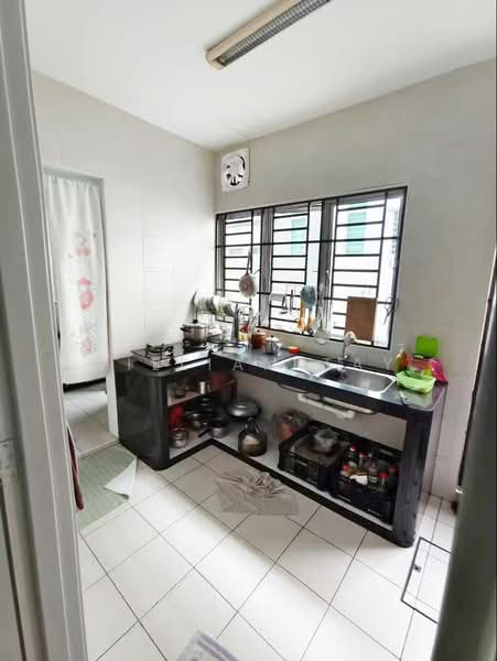 2-storey Terraced House for Sale in Taman Nusa Sentral (Iskandar Puteri (Nusajaya)) - William Tay - Kitchen - PropertyGuru.com.my