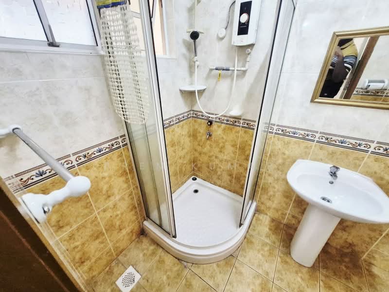2-storey Terraced House for Sale in Bangsar (Kuala Lumpur) - Prem Kumar - Bathroom - PropertyGuru.com.my