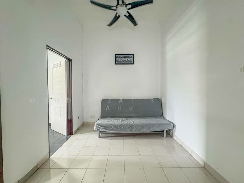 Rumah Teres 3 Tingkat untuk Dijual di Ampang (Kuala Lumpur) - Mohd Aizat Saiful Bahri - Living Room - PropertyGuru.com.my