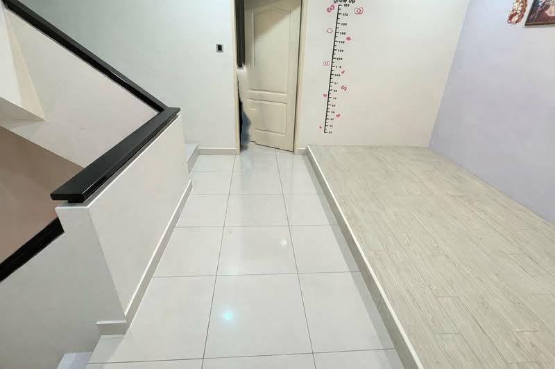 3-storey Terraced House for Sale in Taman Desa Oren (Butterworth) - See Jian Goh - Interior - PropertyGuru.com.my