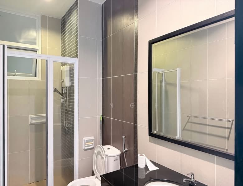 Kondominium untuk Disewa di Fettes Residence - Even Goh - Common Bathroom - PropertyGuru.com.my