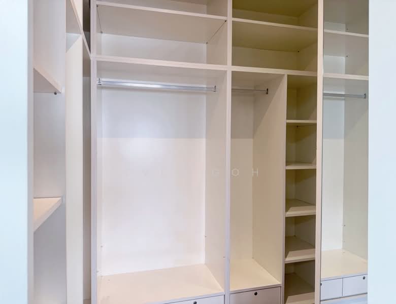 Kondominium untuk Disewa di Fettes Residence - Even Goh - Walk-In Closet - PropertyGuru.com.my