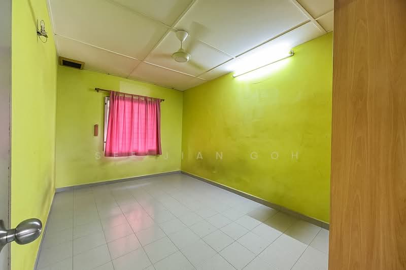 Rumah Teres 2 Tingkat untuk Dijual di Taman Perkasa (Butterworth) - See Jian Goh - Bedroom - PropertyGuru.com.my