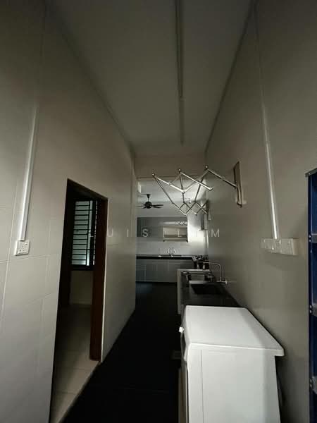 Commercial Semi-D for Rent in Johor Bahru (Johor) - Luis Lim - Kitchen - PropertyGuru.com.my