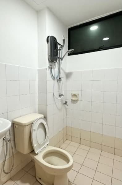 Condominium for Rent at Cyberia Smart Homes - Kelvin Leong - Bathroom - PropertyGuru.com.my