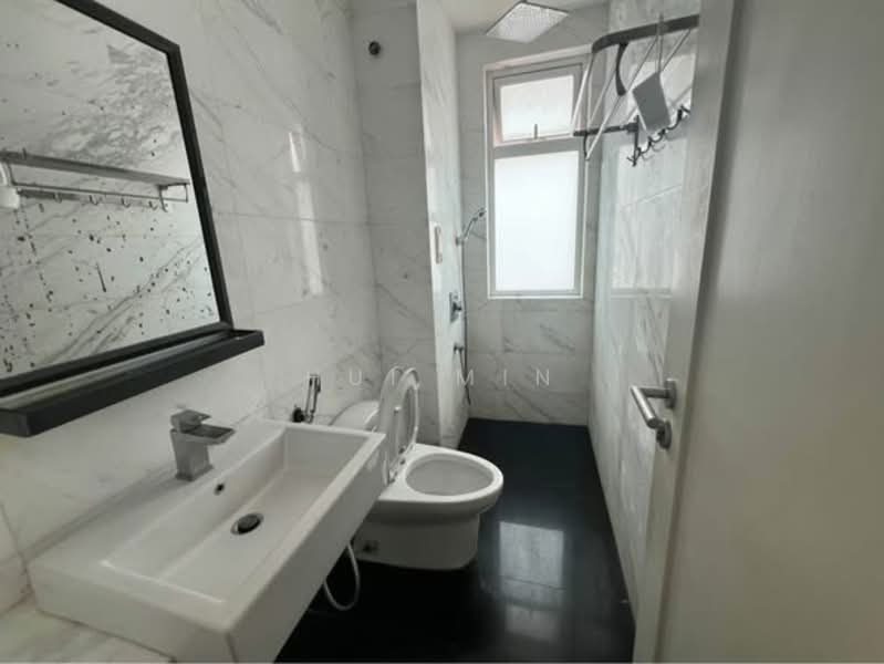 Service Residence for Rent at TriTower Residence @ Johor Bahru Sentral - Hui Min - Bathroom - PropertyGuru.com.my
