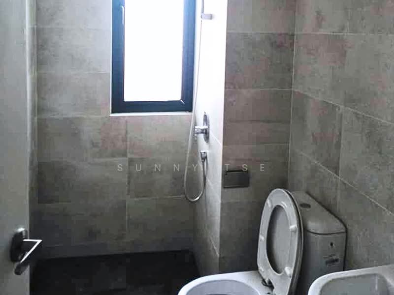 Kondominium untuk Dijual di Iconic Skies - Sunny Tse - Bathroom - PropertyGuru.com.my