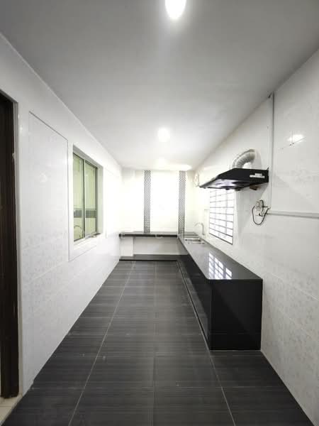 Semi-Detached House for Sale in Medan Klebang Harmoni (Chemor) - Amie Chong - Kitchen - PropertyGuru.com.my