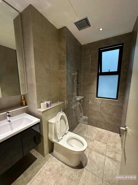 Semi-Detached House for Sale in Kota Kemuning (Shah Alam) - Rylin Tan - Bathroom - PropertyGuru.com.my