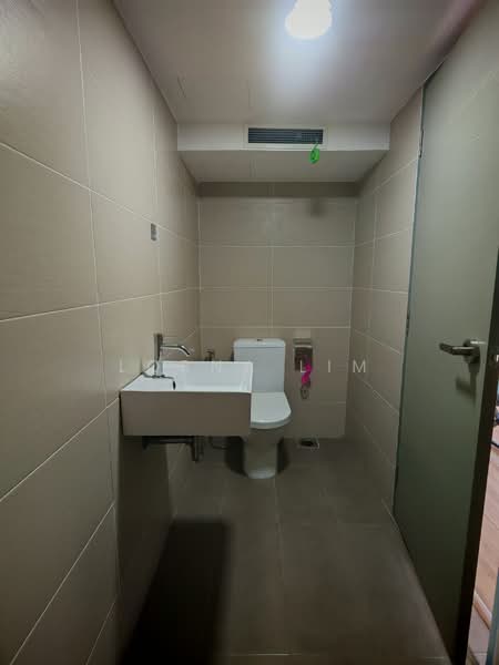 Servis Apartment untuk Disewa di Pinnacle Petaling Jaya - Lorna Lim - Bathroom - PropertyGuru.com.my
