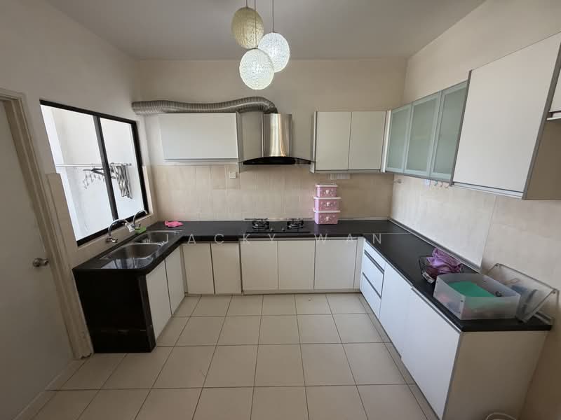 Apartment for Sale at Avilla Apartments - Jacky Wan - Kitchen - PropertyGuru.com.my