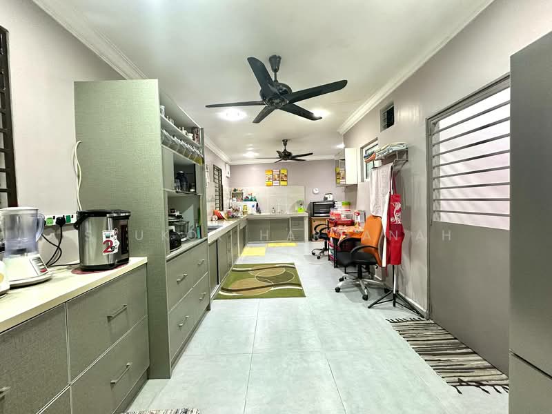 Rumah Banglo untuk Dijual di Shah Alam (Selangor) - Syukor Hartanah - Kitchen - PropertyGuru.com.my