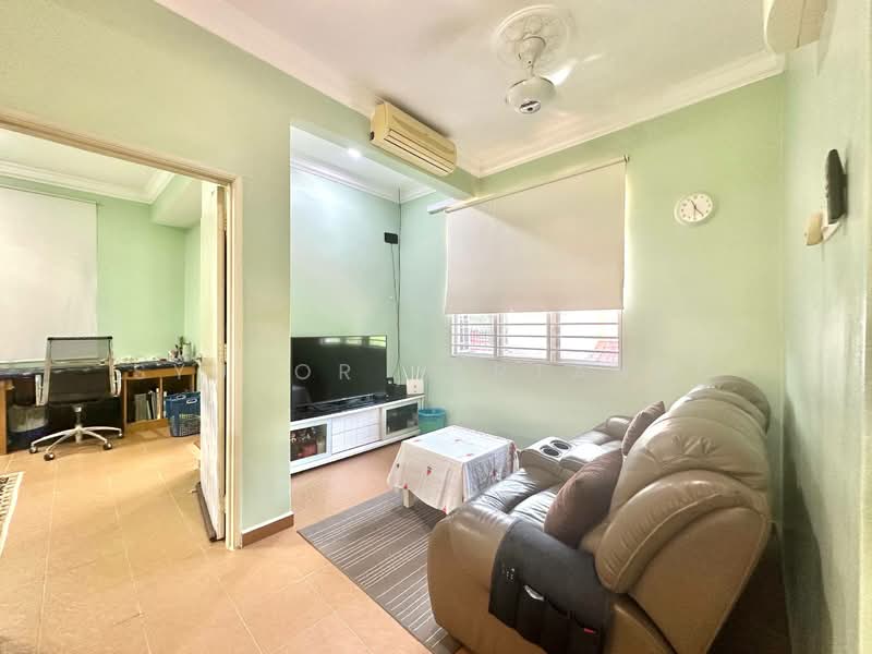 Rumah Banglo untuk Dijual di Shah Alam (Selangor) - Syukor Hartanah - Living Room - PropertyGuru.com.my