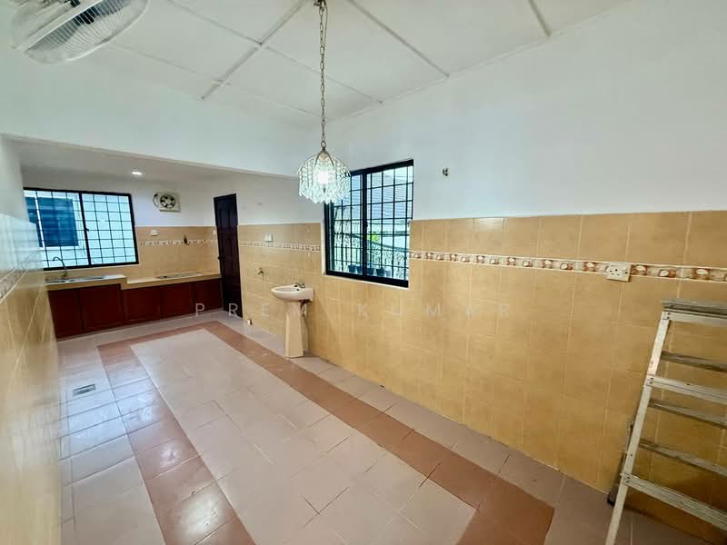 Rumah Teres 1.5 Tingkat untuk Dijual di Usj 2 (Subang Jaya) - Prem Kumar - Kitchen - PropertyGuru.com.my