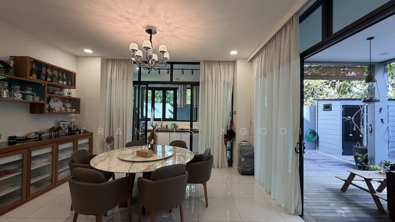 Rumah Berkembar untuk Dijual di Pantai Tengah (Chenang) - Francis Ngooi - PropertyGuru.com.my