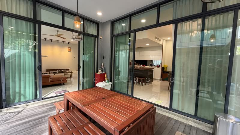Rumah Berkembar untuk Dijual di Pantai Tengah (Chenang) - Francis Ngooi - PropertyGuru.com.my
