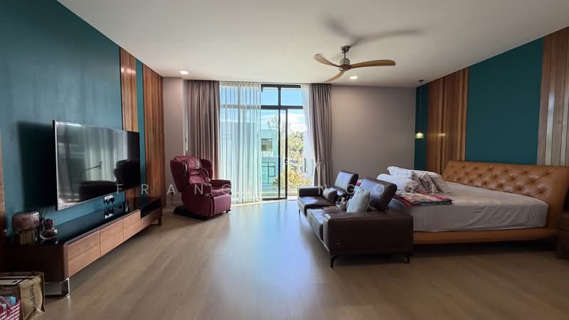 Rumah Berkembar untuk Dijual di Pantai Tengah (Chenang) - Francis Ngooi - PropertyGuru.com.my