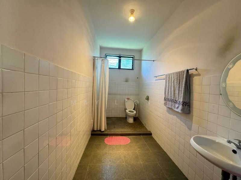 Bungalow for Sale in Rawang (Selangor) - May Liong - Bathroom - PropertyGuru.com.my