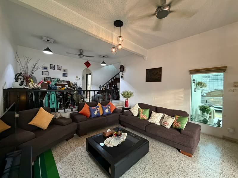 Rumah Berkembar untuk Dijual di Taman Tasek (Johor Bahru) - Jeff Lee - Living Room - PropertyGuru.com.my