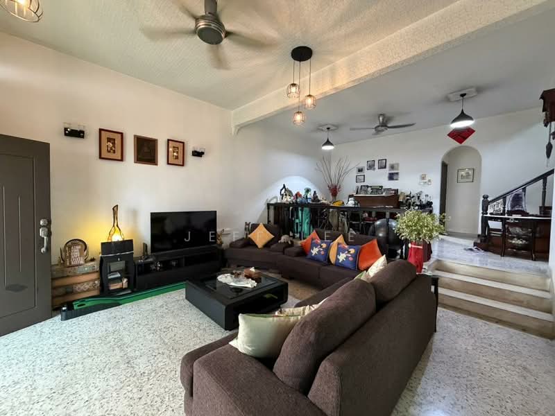 Rumah Berkembar untuk Dijual di Taman Tasek (Johor Bahru) - Jeff Lee - Living Room - PropertyGuru.com.my