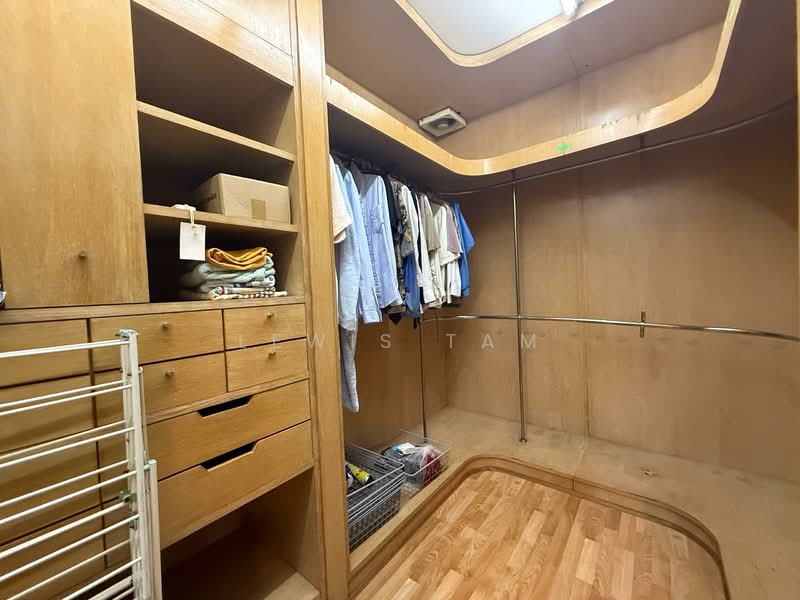 Rumah Banglo untuk Dijual di Country Heights (Kajang) - Lewis Tam - PropertyGuru.com.my