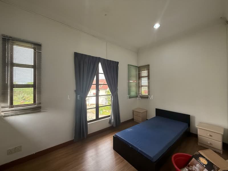 Rumah Banglo untuk Dijual di Country Heights (Kajang) - Lewis Tam - PropertyGuru.com.my