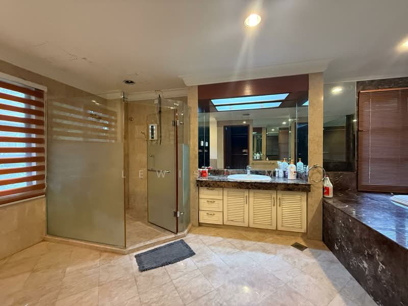 Rumah Banglo untuk Dijual di Country Heights (Kajang) - Lewis Tam - PropertyGuru.com.my