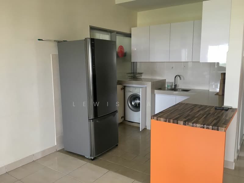 Condominium for Sale at Lagoon Suites - Lewis Tam - Kitchen - PropertyGuru.com.my