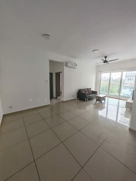 Servis Apartment untuk Disewa di Seasons Amara Larkin - Alice Chia - Living Room - PropertyGuru.com.my
