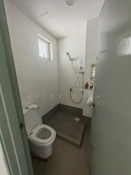 Servis Apartment untuk Disewa di Seasons Amara Larkin - Alice Chia - Bathroom - PropertyGuru.com.my