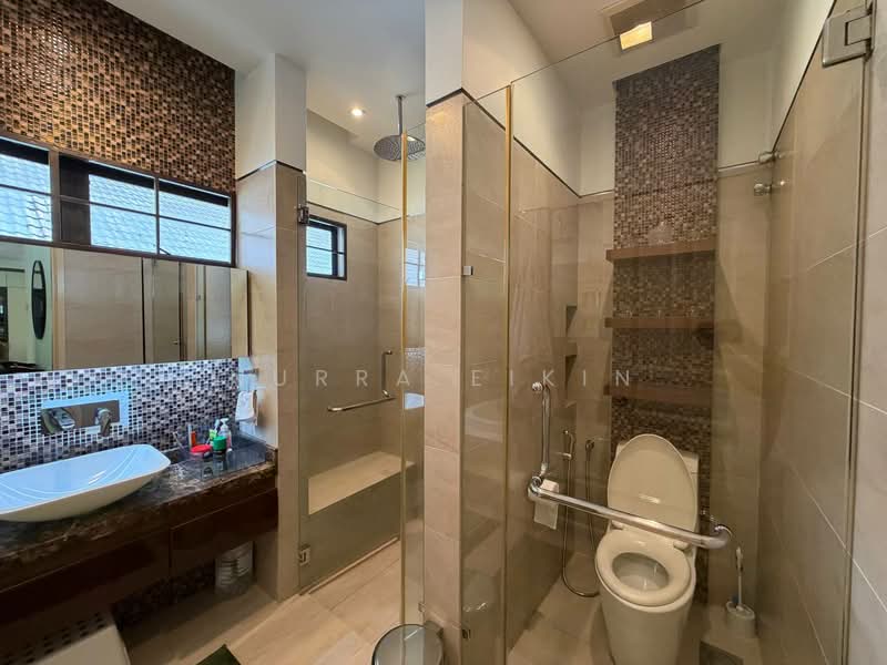 Bungalow for Sale in Ampang (Selangor) - Nurra Eikin - Bathroom - PropertyGuru.com.my